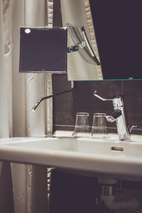 Hotel Goldene Traube - By Neugart 3*